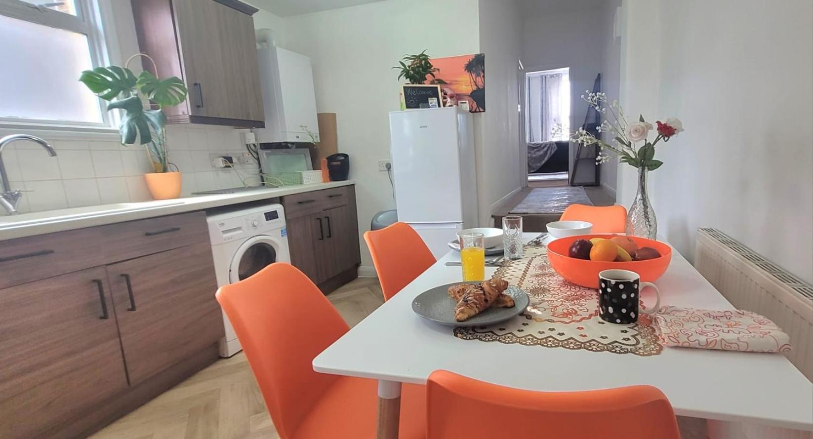 Stylish And Bright Flat In London N8 Turnpike Lane - Piccadilly Line Daire Dış mekan fotoğraf