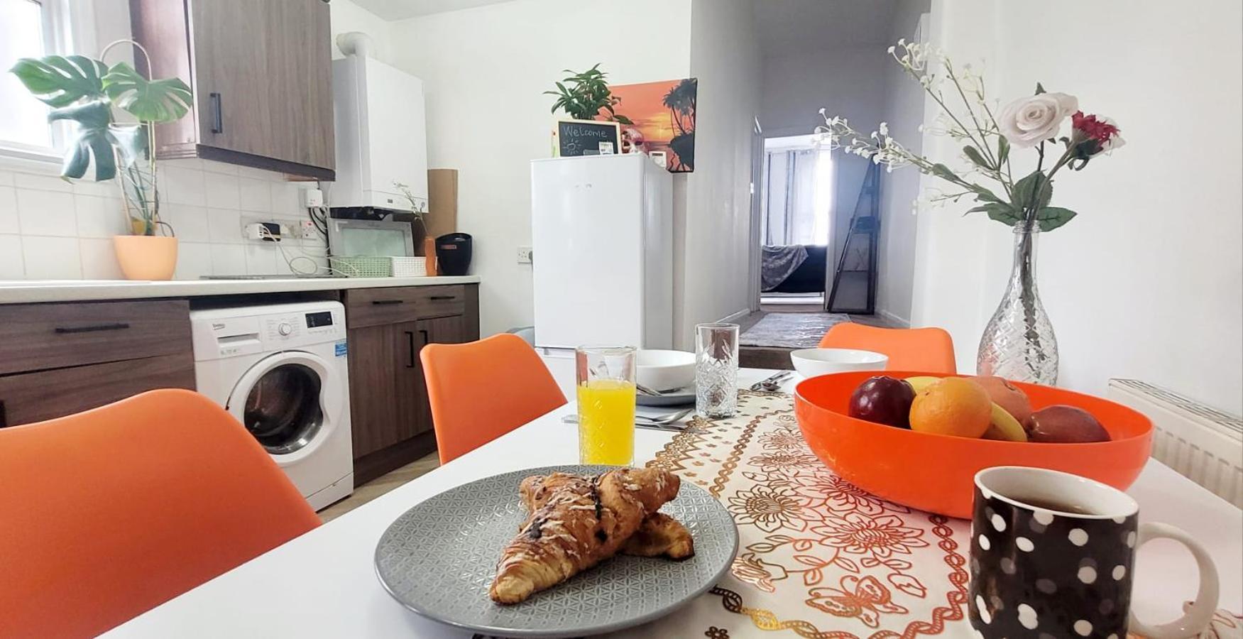 Stylish And Bright Flat In London N8 Turnpike Lane - Piccadilly Line Daire Dış mekan fotoğraf