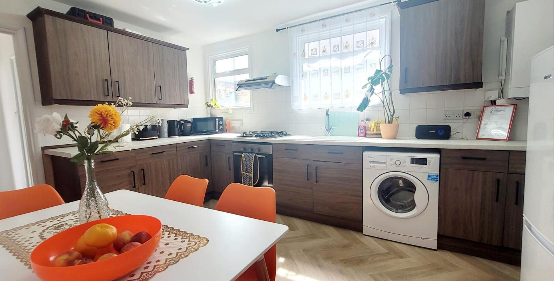 Stylish And Bright Flat In London N8 Turnpike Lane - Piccadilly Line Daire Dış mekan fotoğraf